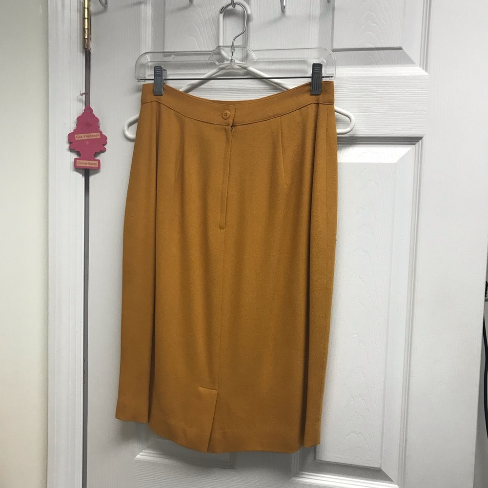 Skirt 💛🧡
